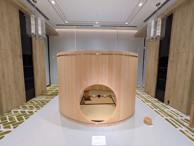 【241201 KOGEI Art Fair Kanazawa】
かなりタイトスケジュールでしたが、お目にかかりたい作家さんがいたので、
久しぶりに行ってきましたー
以前とは違う会場で、まあゴージャス♬
いやー、相変わらず刺激的なフェアで、無理して行ってよかった
信州からは石榴さんが出店されていて、素晴らしい
お久しぶりの作家さんにもお目にかかれたり、ずっと憧れだった方や大御所の作家さんもいらっしゃったり、やっぱり現場には行かねばなりませぬ  https://kogei-artfair.jp/  #kogeiartfairkanazawa 
#kogeiartfairkanazawa2024 
#artfair 
#kogei 
#工芸
#アートフェア 
#金沢